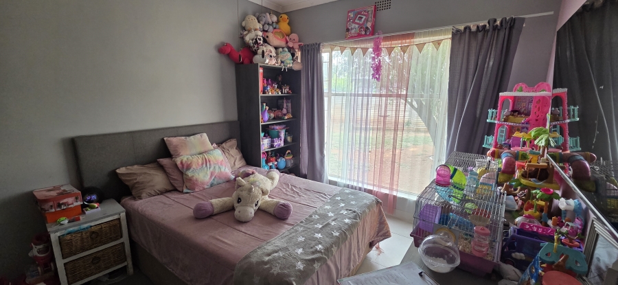 4 Bedroom Property for Sale in Carters Glen Northern Cape